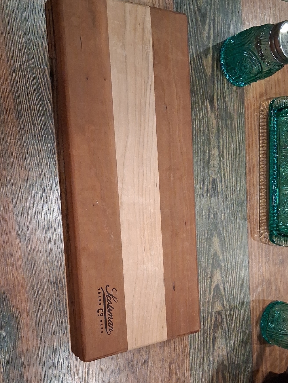 Scotsman Company Schumann Wood Serving/Chopping Board in Two-Tone Brown
